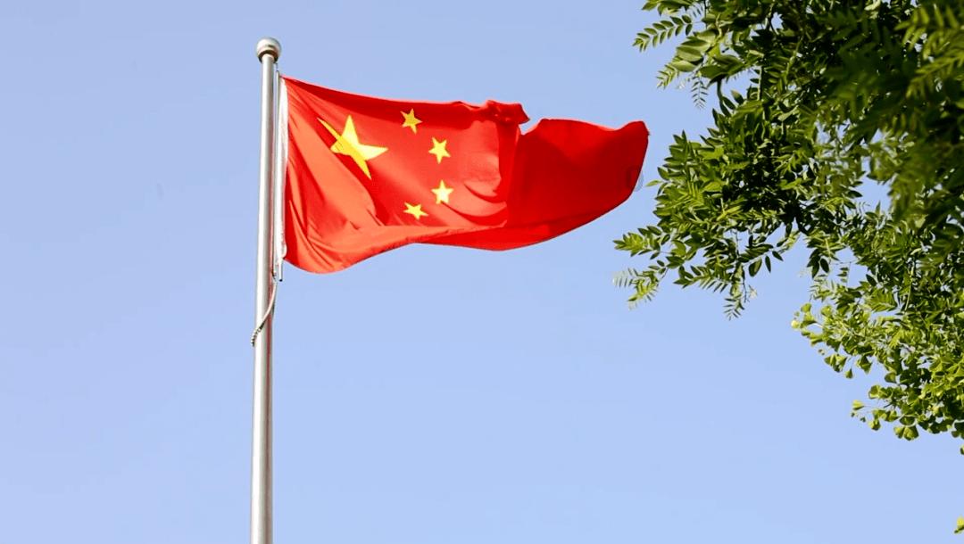 逃出诡异古宅
